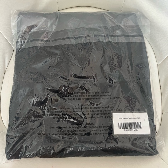 The Final Shape Collection Titan T-Shirt (Destiny Game) - Picture 3 of 5